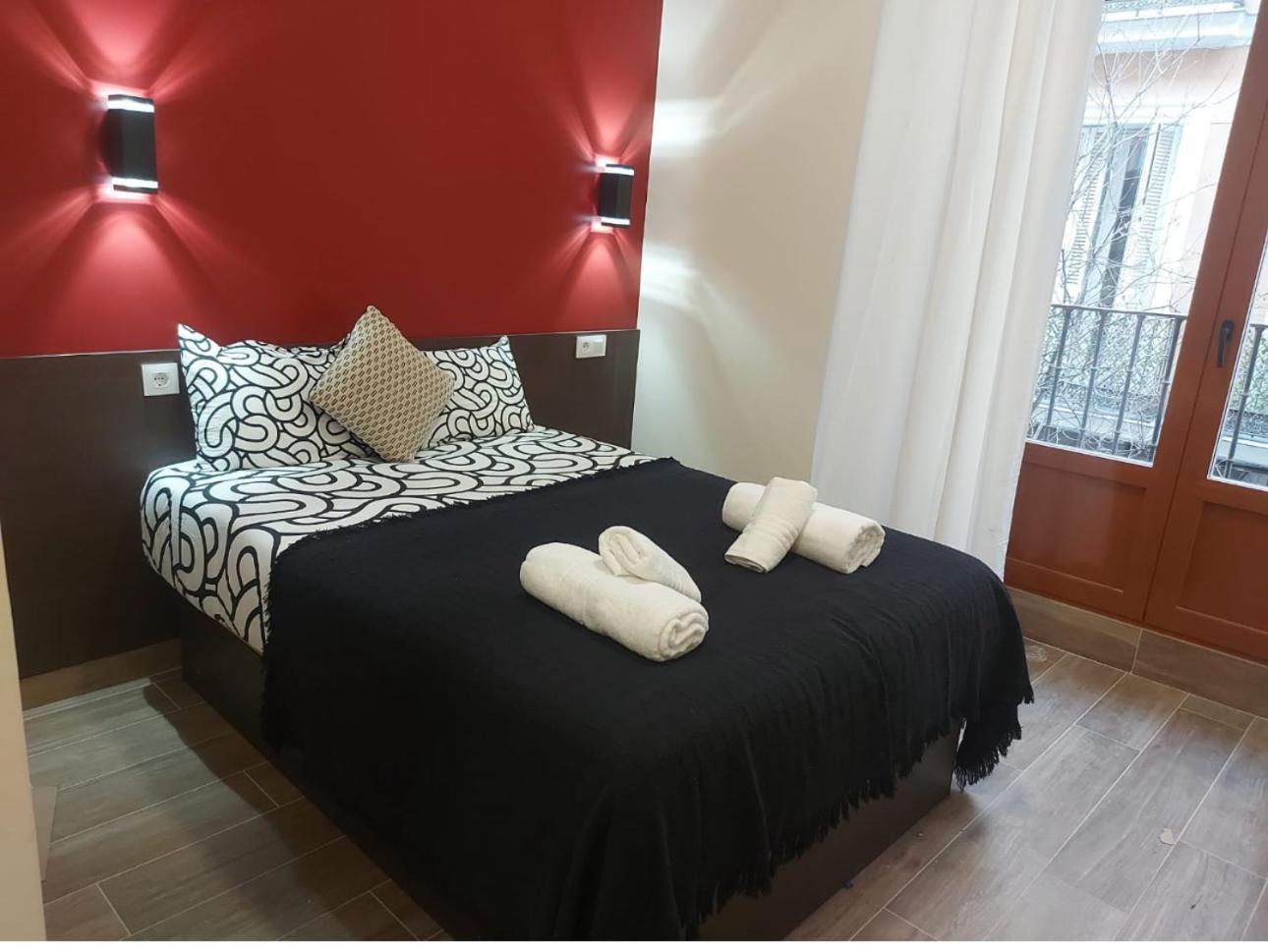Hostal “ Infantas” Madrid Dış mekan fotoğraf