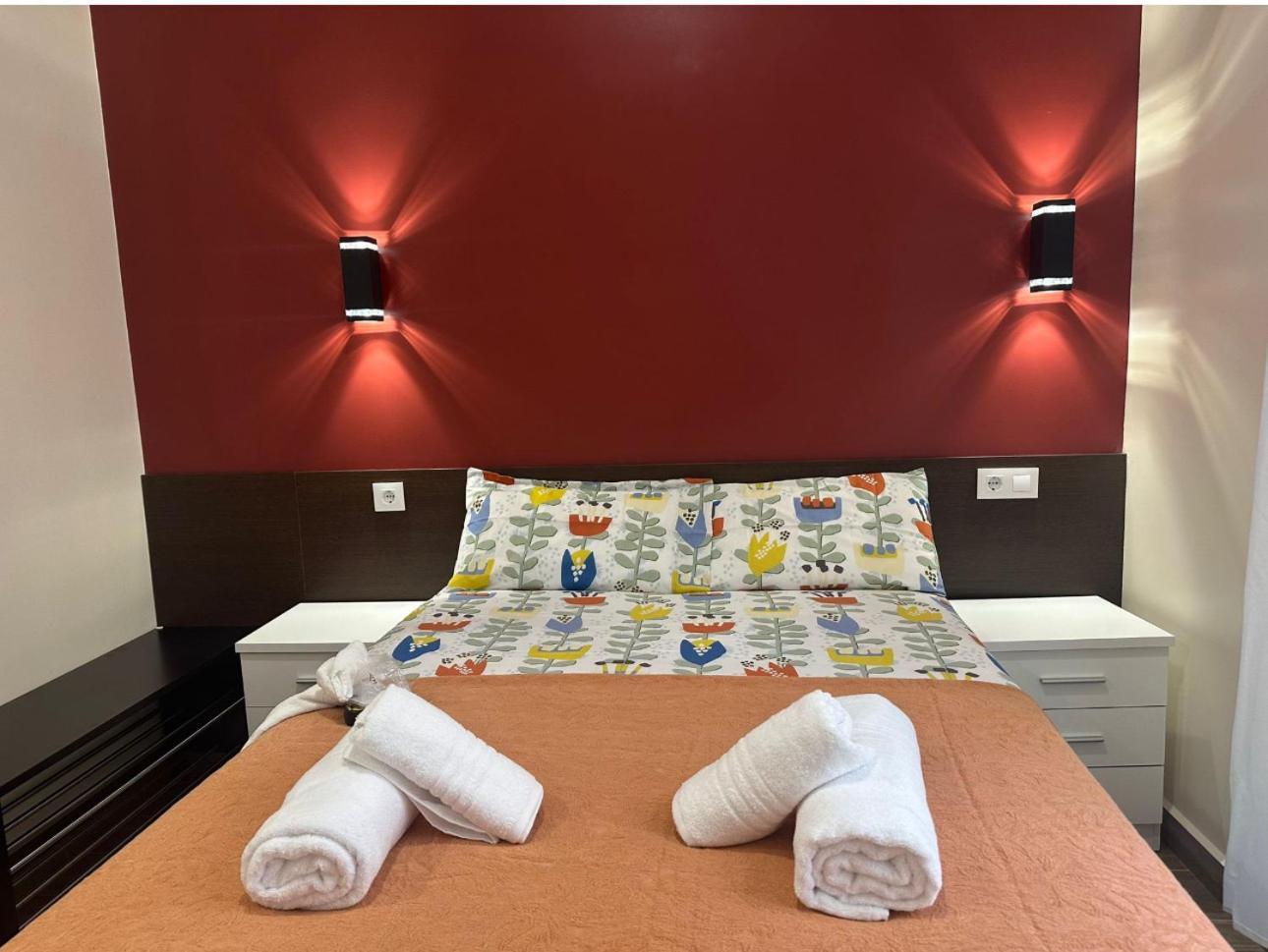Hostal “ Infantas” Madrid Dış mekan fotoğraf